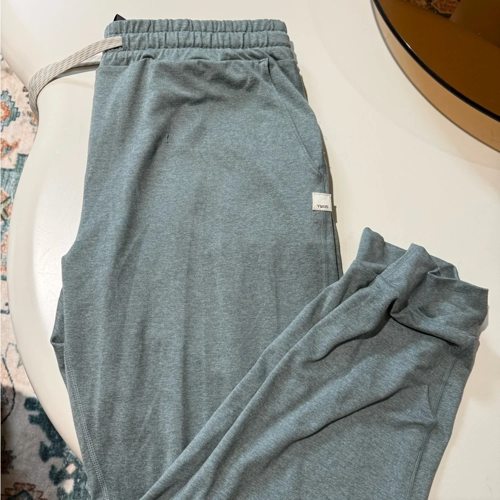 Vuori performance jogger - Picture 1 of 5